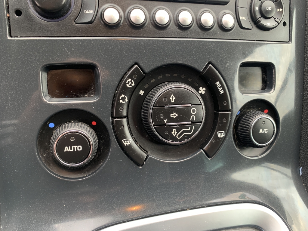 PEUGEOT 5008 1.6 HDI 120CV 7 PLAZAS AUT PEUGEOT 5008 1.6 HDI 120CV 7 PLAZAS AUT