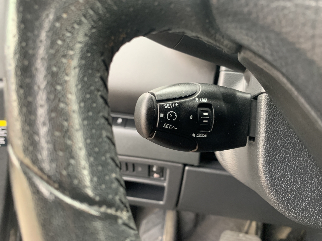 PEUGEOT 5008 1.6 HDI 120CV 7 PLAZAS AUT PEUGEOT 5008 1.6 HDI 120CV 7 PLAZAS AUT