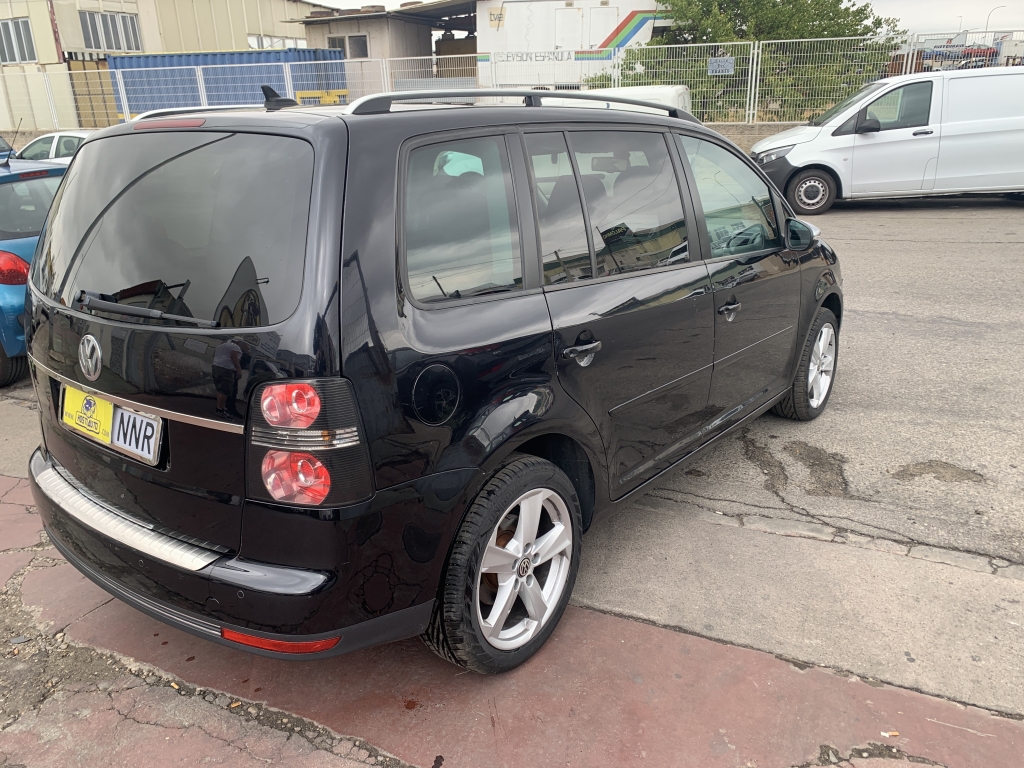 VOLKSWAGEN TOURAN 1.4 TFSI 140CV 7 PLAZAS AUT