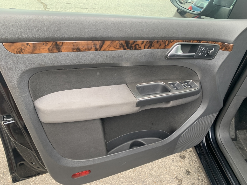 VOLKSWAGEN TOURAN 1.4 TFSI 140CV 7 PLAZAS AUT VOLKSWAGEN TOURAN 1.4 TFSI 140CV 7 PLAZAS AUT