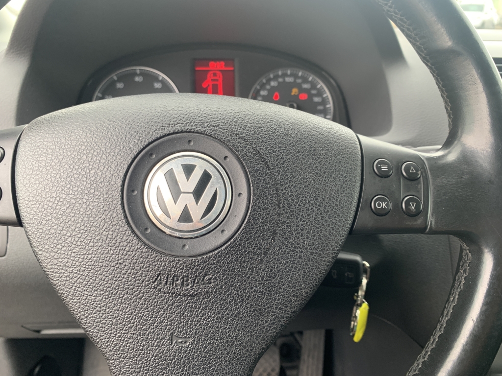 VOLKSWAGEN TOURAN 1.4 TFSI 140CV 7 PLAZAS AUT VOLKSWAGEN TOURAN 1.4 TFSI 140CV 7 PLAZAS AUT
