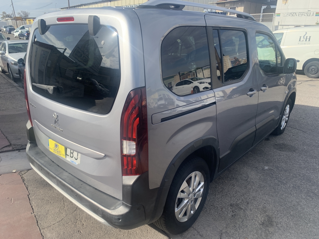 PEUGEOT RIFTER 1.2 INY 110CV PEUGEOT RIFTER 1.2 INY 110CV