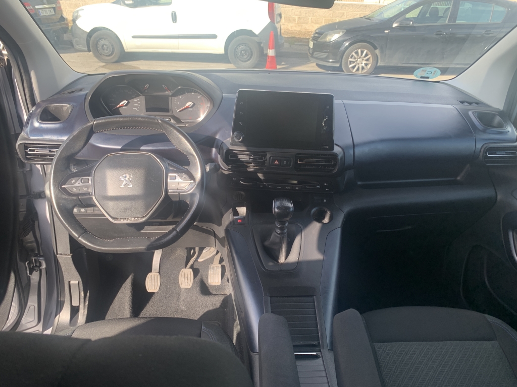 PEUGEOT RIFTER 1.2 INY 110CV PEUGEOT RIFTER 1.2 INY 110CV