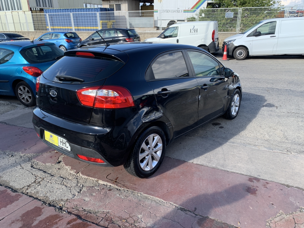 KIA RIO 1.2 INY 84CV KIA RIO 1.2 INY 84CV