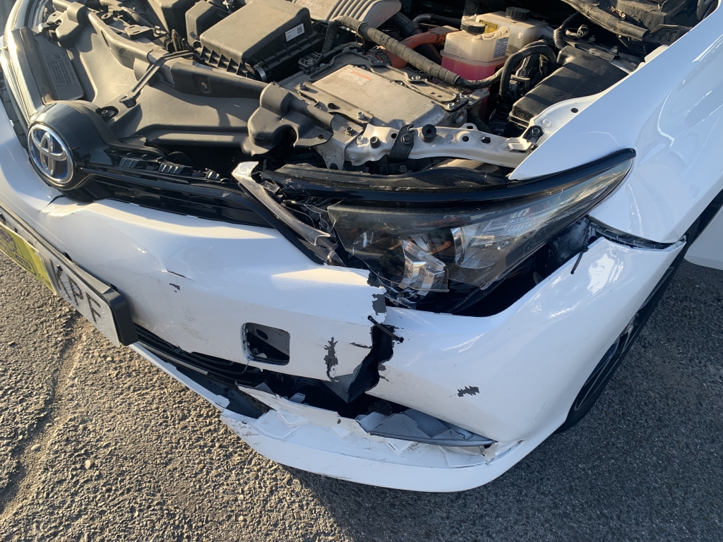 TOYOTA AURIS 1.8 HIBRIDO 135CV