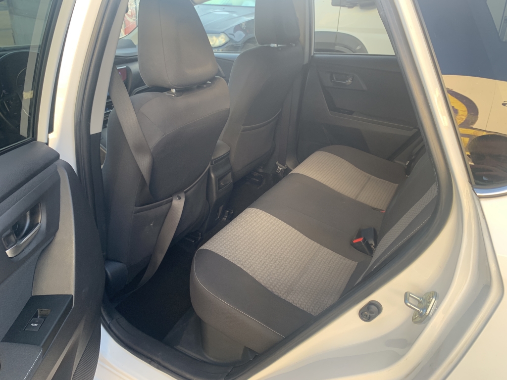 TOYOTA AURIS 1.8 HIBRIDO 135CV