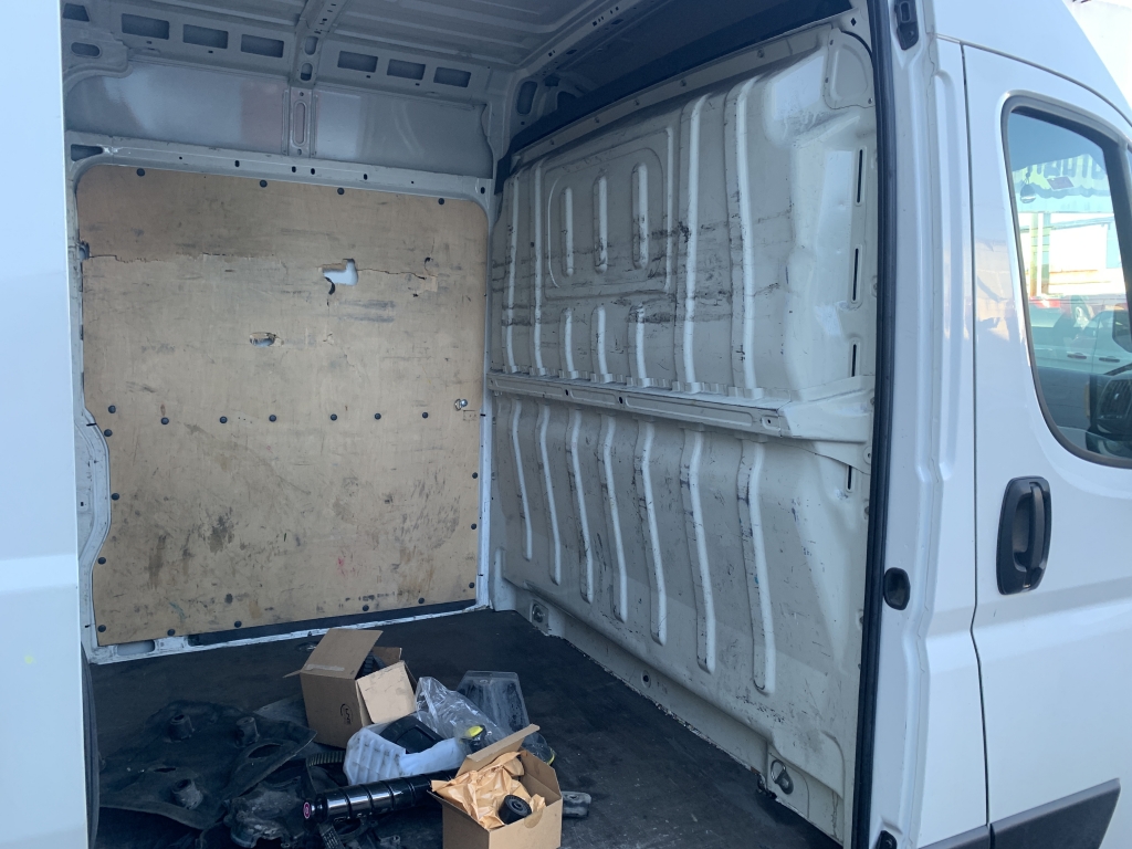 PEUGEOT BOXER 2.2 HDI 140CV PEUGEOT BOXER 2.2 HDI 140CV