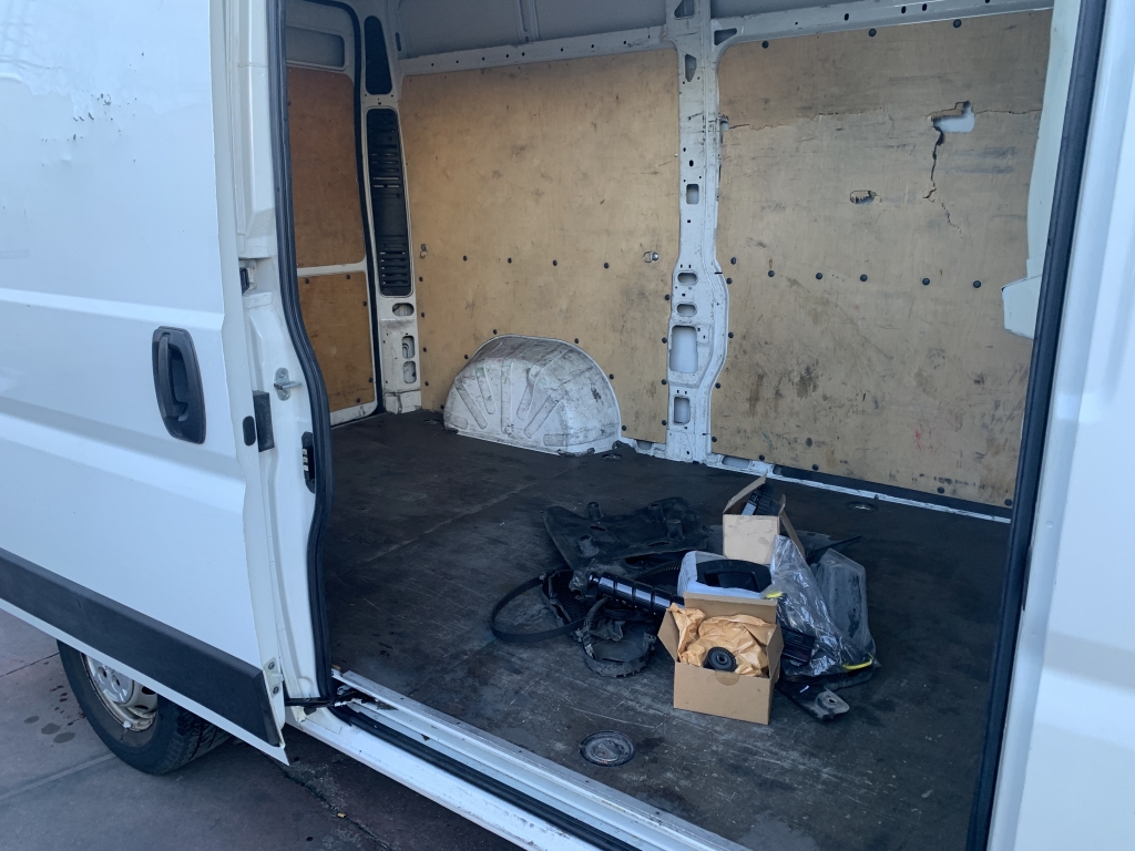 PEUGEOT BOXER 2.2 HDI 140CV PEUGEOT BOXER 2.2 HDI 140CV