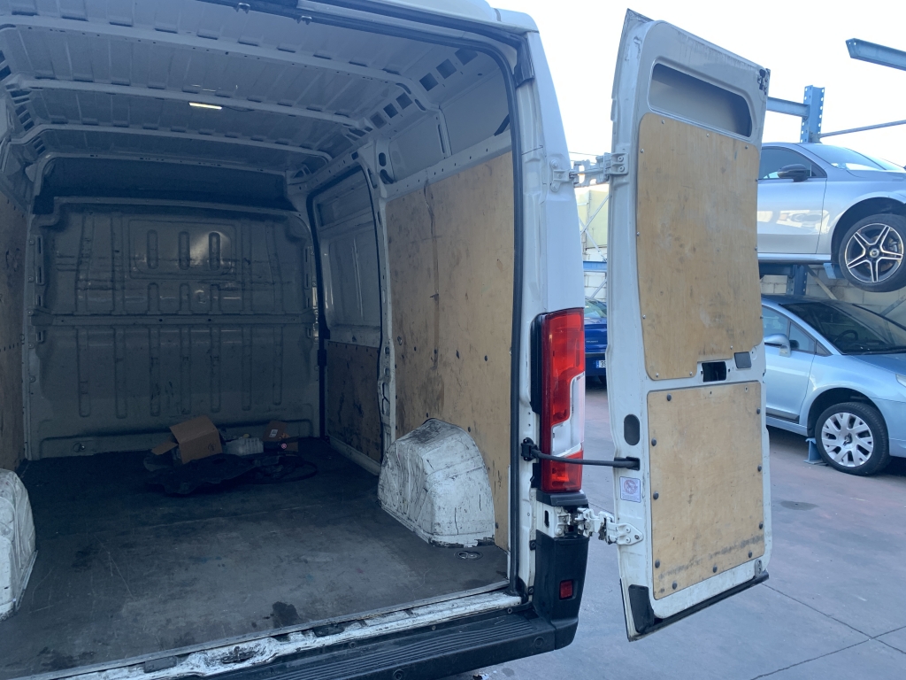 PEUGEOT BOXER 2.2 HDI 140CV PEUGEOT BOXER 2.2 HDI 140CV