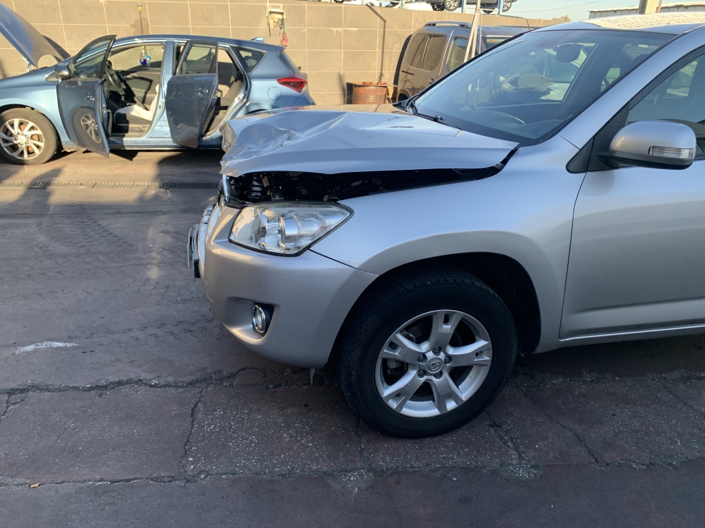TOYOTA RAV-4 2.2 D4D 150CV TOYOTA RAV-4 2.2 D4D 150CV