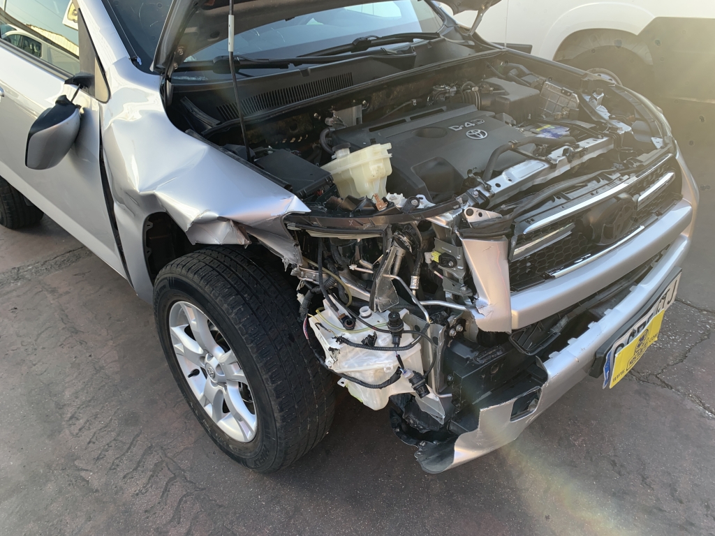TOYOTA RAV-4 2.2 D4D 150CV TOYOTA RAV-4 2.2 D4D 150CV