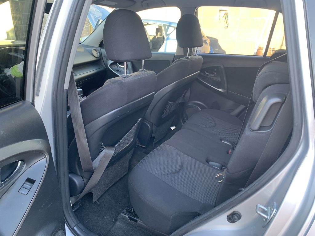 TOYOTA RAV-4 2.2 D4D 150CV TOYOTA RAV-4 2.2 D4D 150CV