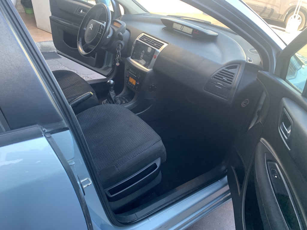 CITROEN C-4 1.6 HDI 110CV CITROEN C-4 1.6 HDI 110CV