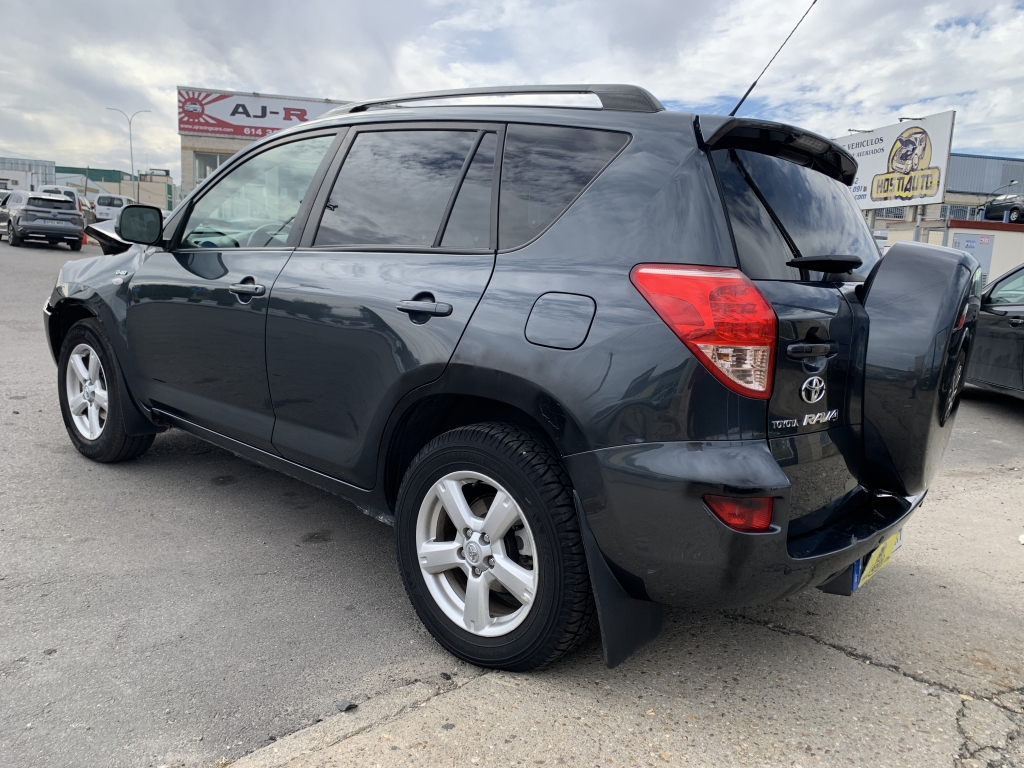 TOYOTA RAV4 2.2 D4D 136CV 4X4