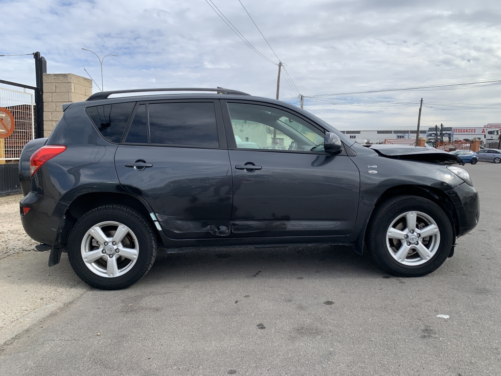 TOYOTA RAV4 2.2 D4D 136CV 4X4