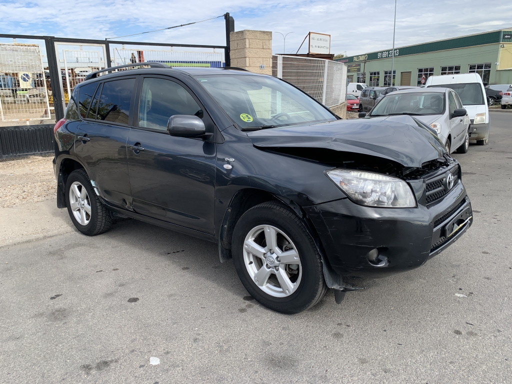 TOYOTA RAV4 2.2 D4D 136CV 4X4