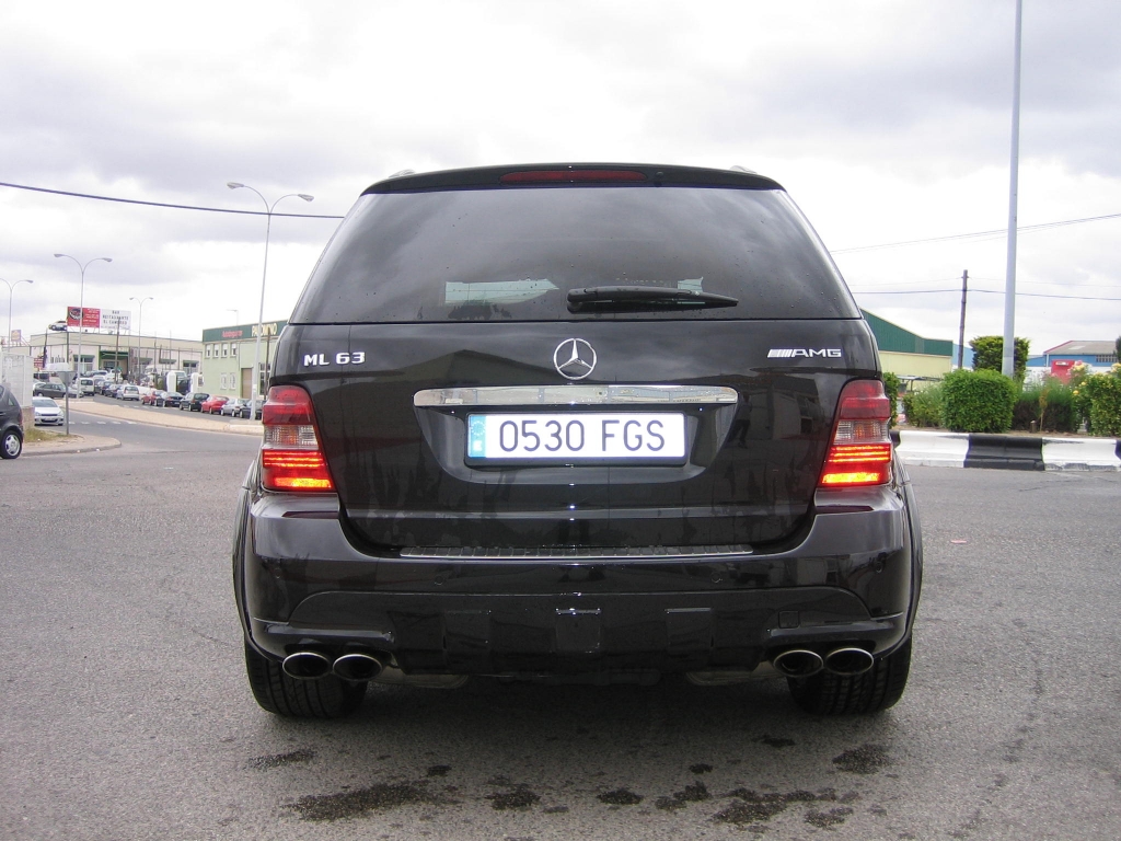 VISTA TRASERA MERCEDES BENZ ML 63 AMG 6.3 I 510CV