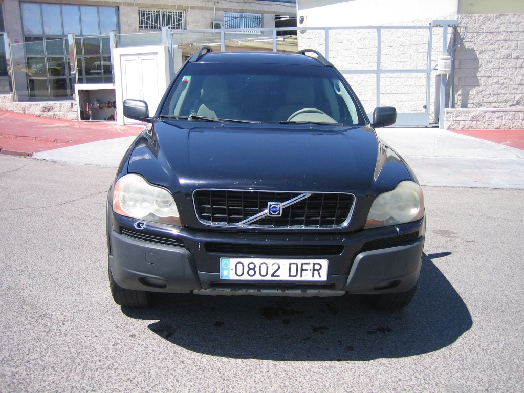 VISTA DELANTERA VOLVO XC 90 2.4 163CV AUTOMATICO