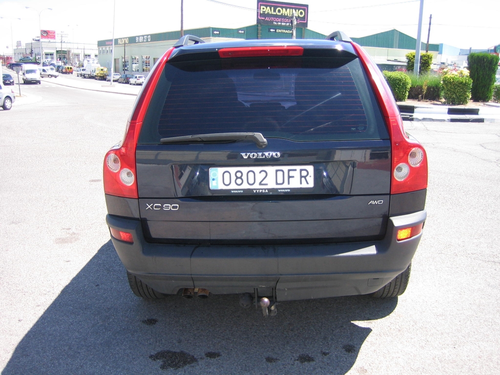 VISTA TRASERA VOLVO XC 90 2.4 163CV AUTOMATICO