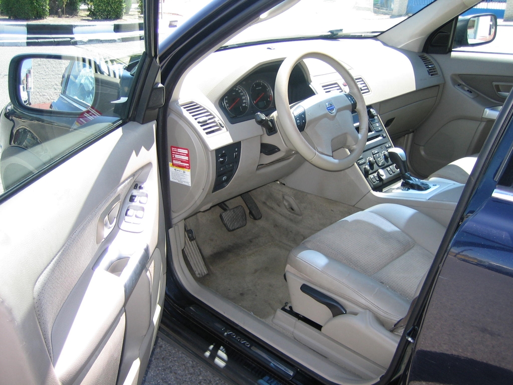 VISTA INTERIOR IZQUIERDO VOLVO XC 90 2.4 163CV AUTOMATICO
