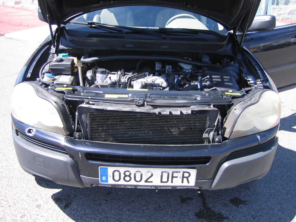 VISTA MOTOR VOLVO XC 90 2.4 163CV AUTOMATICO