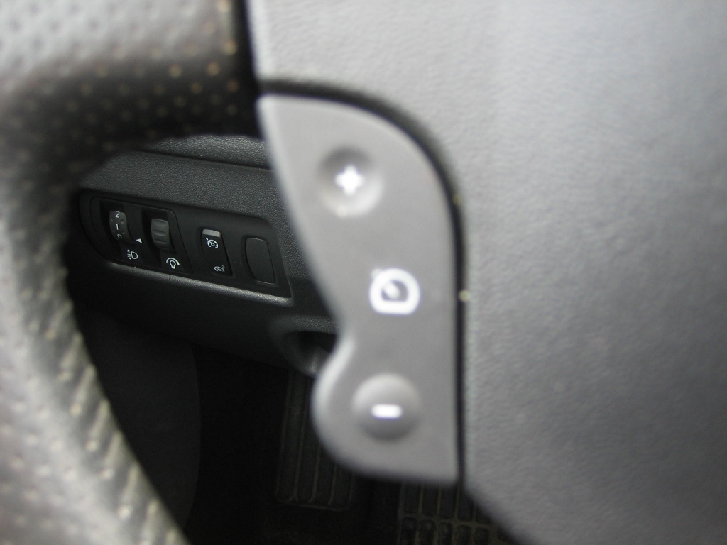 VISTA TEMPOMAT RENAULT MEGANE 1.9 DCI 120CV