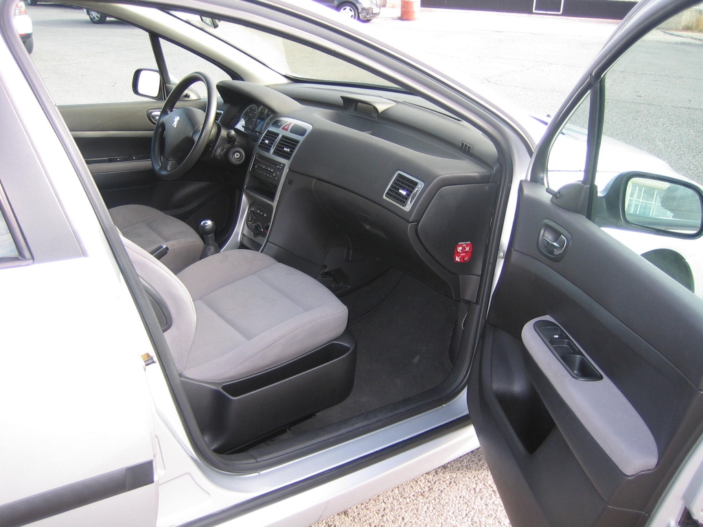 VISTA INTERIOR DERECHO PEUGEOT 307 2.0 HDI 90CV XR