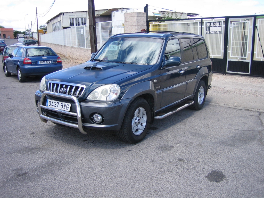 VISTA DELANTERA IZQUIERDA HYNDAI TERRACAN 2.9 CRDI 150CV