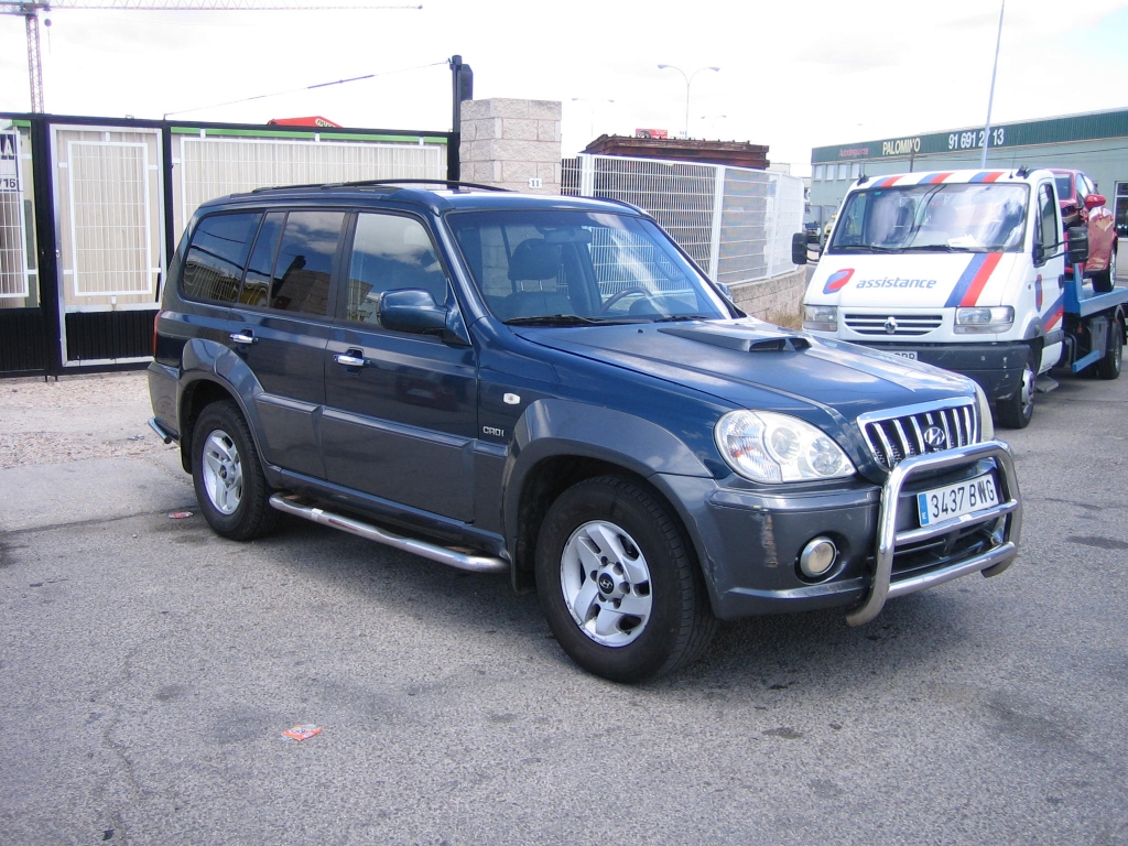 VISTA DELANTERA DERECHA HYNDAI TERRACAN 2.9 CRDI 150CV