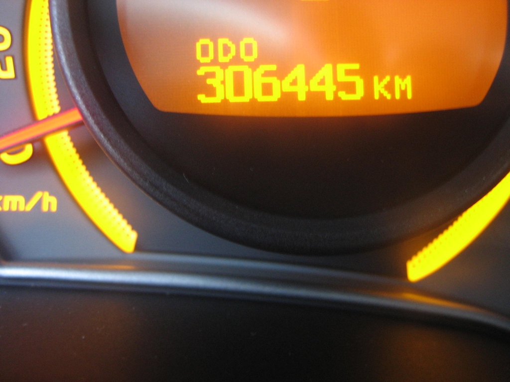 VISTA KM TOYOTA AURIS 2.0 D4D 130CV