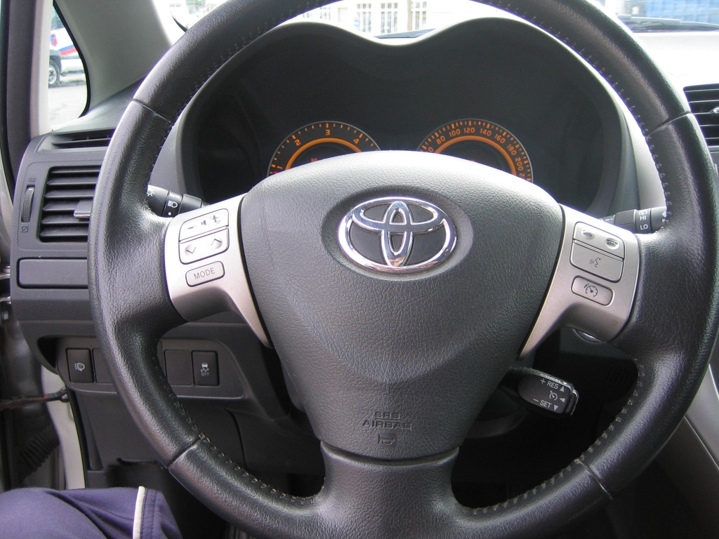 VISTA VOLANTE MULTI TOYOTA AURIS 2.0 D4D 130CV