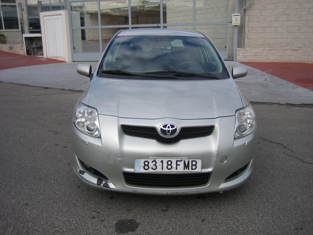 VISTA DELANTERA TOYOTA AURIS 2.0 D4D 130CV