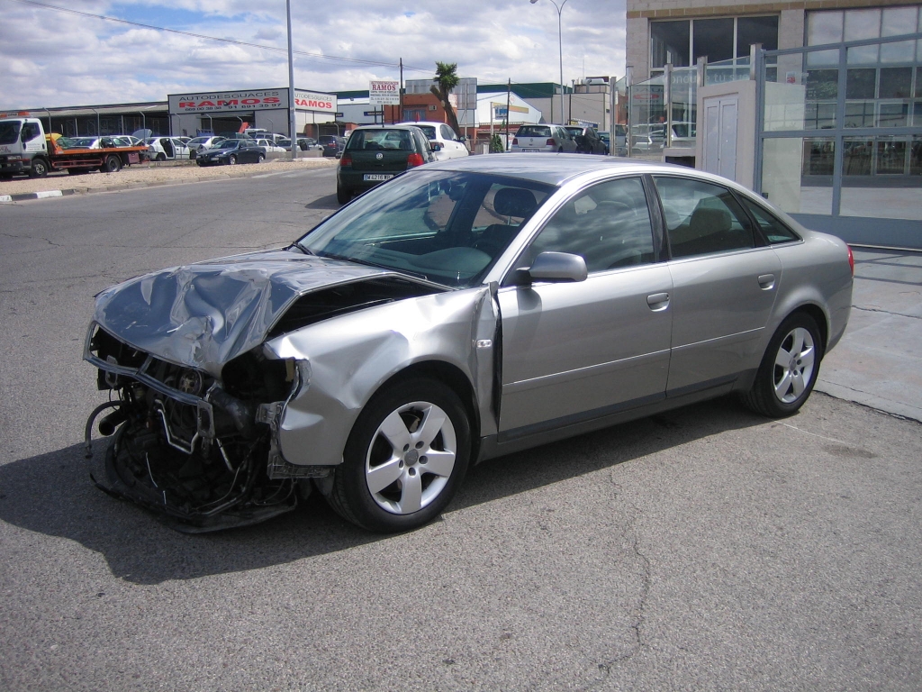 VISTA DELANTERA IZQUIERDA AUDI A-6 2.5 TDI 150CV QUATTRO