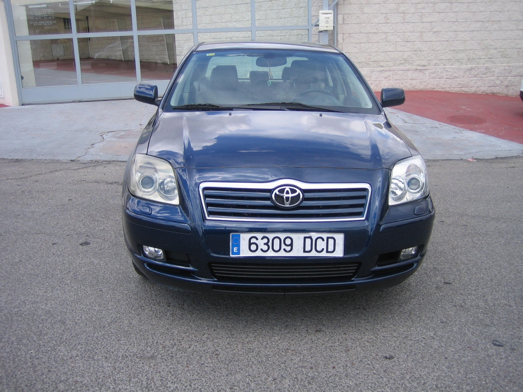 VISTA DELANTERA TOYOTA AVENSIS 2.0 D4D 115CV
