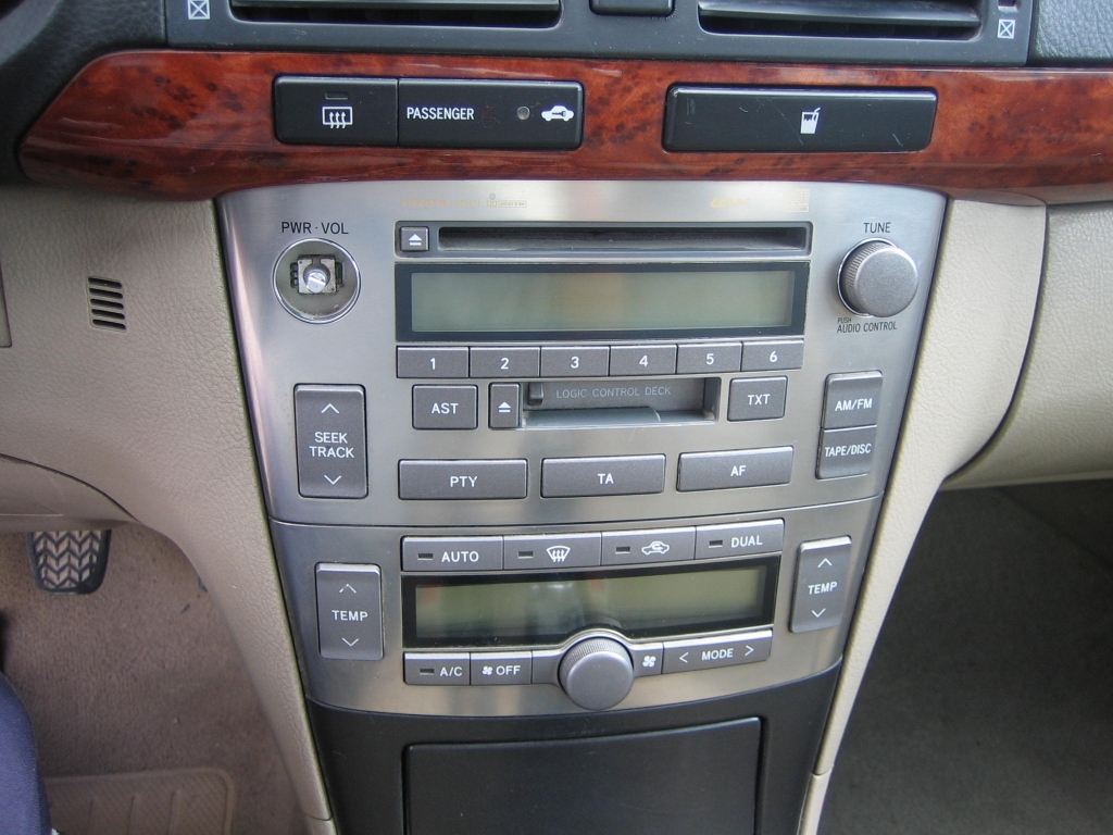 VISTA CLIMA Y CD TOYOTA AVENSIS 2.0 D4D 115CV