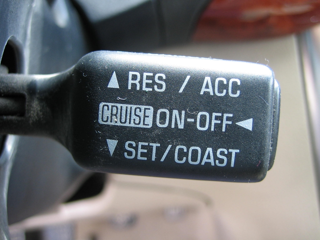 VISTA TEMPOMAT TOYOTA AVENSIS 2.0 D4D 115CV