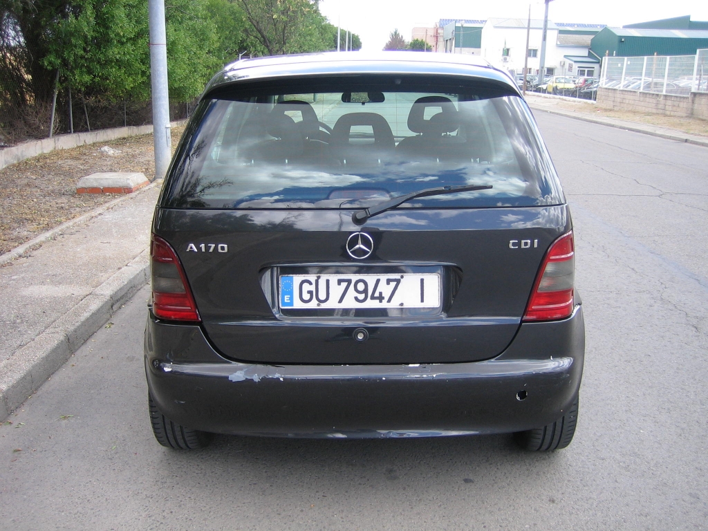 VISTA TRASERA MERCEDES BENZ CLASE A 170 CDI 90CV