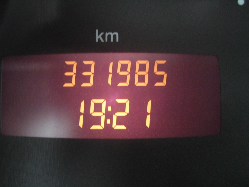 VISTA KM MERCEDES BENZ CLASE A 170 CDI 90CV