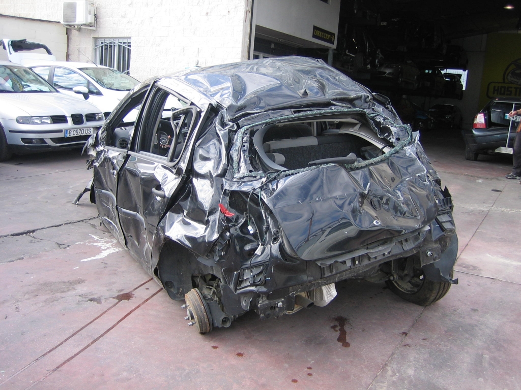 VISTA TRASERA IZQUIERDA RENAULT CLIO 1.5 DCI 68CV