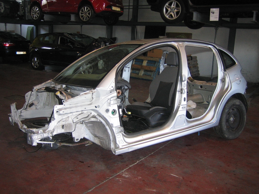 VISTA DELANTERA IZQUIERDA CITROEN C-3 1.4 HDI 70CV