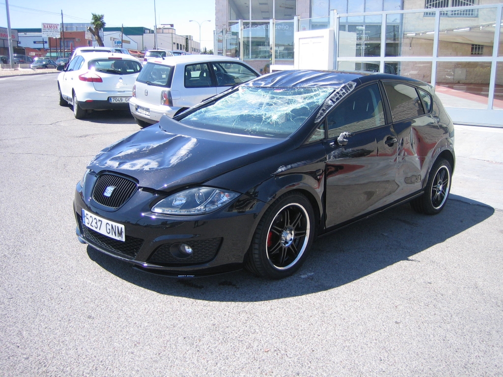 VISTA DELANTERA IZQUIERDA SEAT LEON 1.9 TDI 90CV