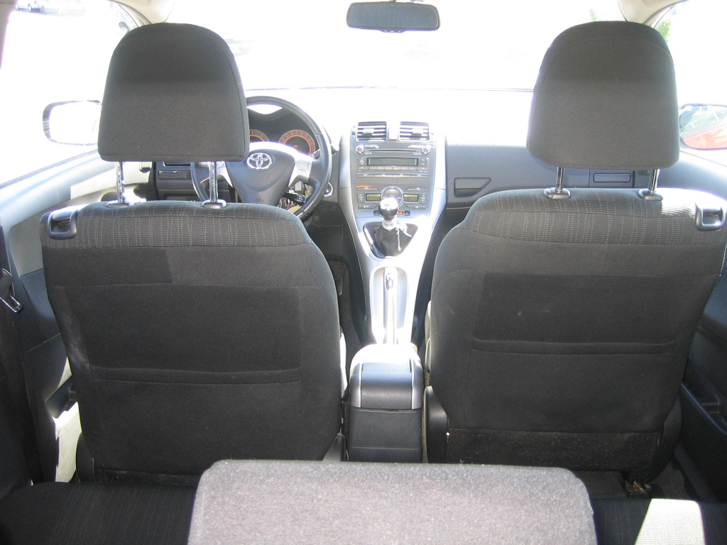 VISTA INTERIOR TOYOTA AURIS 2.0 D4D 125CV