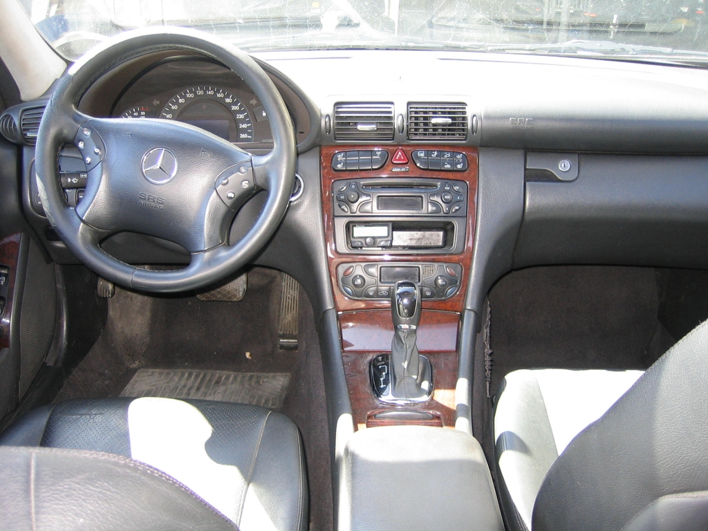 VISTA SALPICADERO MERCEDES BENZ C-220 CDI 143CV AUTOMATICO