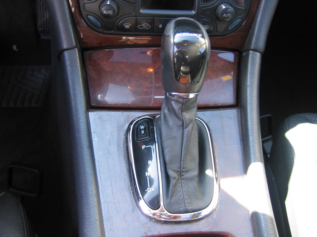 VISTA CAMBIO AUTOMATICO MERCEDES BENZ C-220 CDI 143CV AUTOMATICO