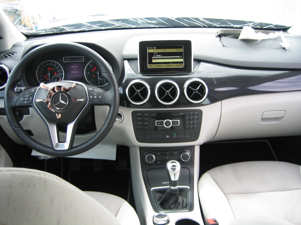 VISTA SALPICADERO MERCEDES BENZ CLASE B 180 CDI 110CV