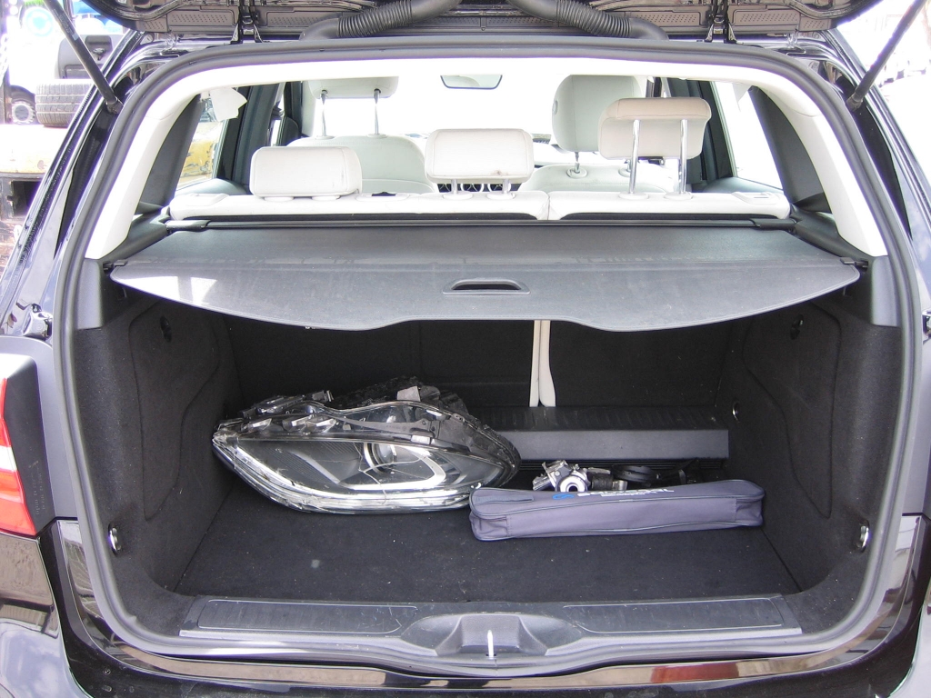 VISTA MALETERO MERCEDES BENZ CLASE B 180 CDI 110CV