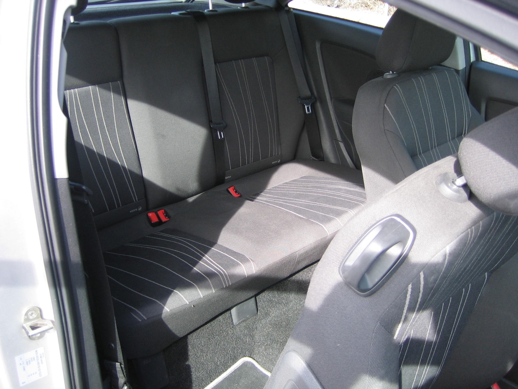 VISTA INTERIOR TRASERO OPEL CORSA  1.3 CDTI 90CV