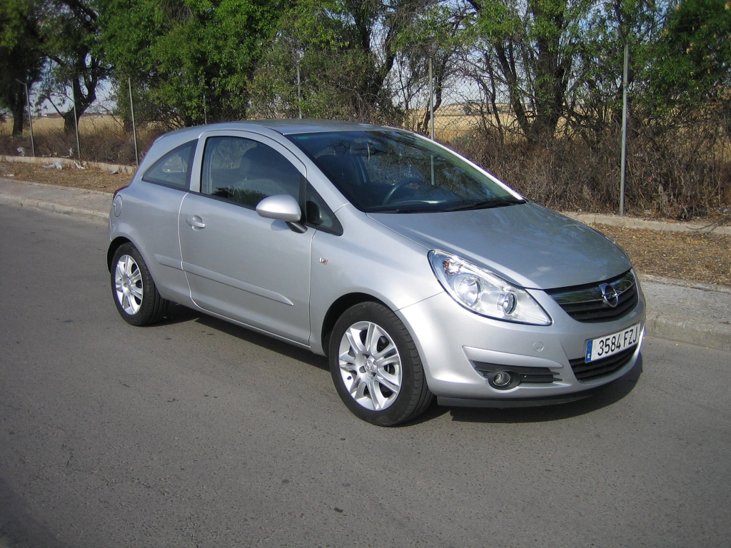 VISTA DELANTERA DERECHA OPEL CORSA  1.3 CDTI 90CV