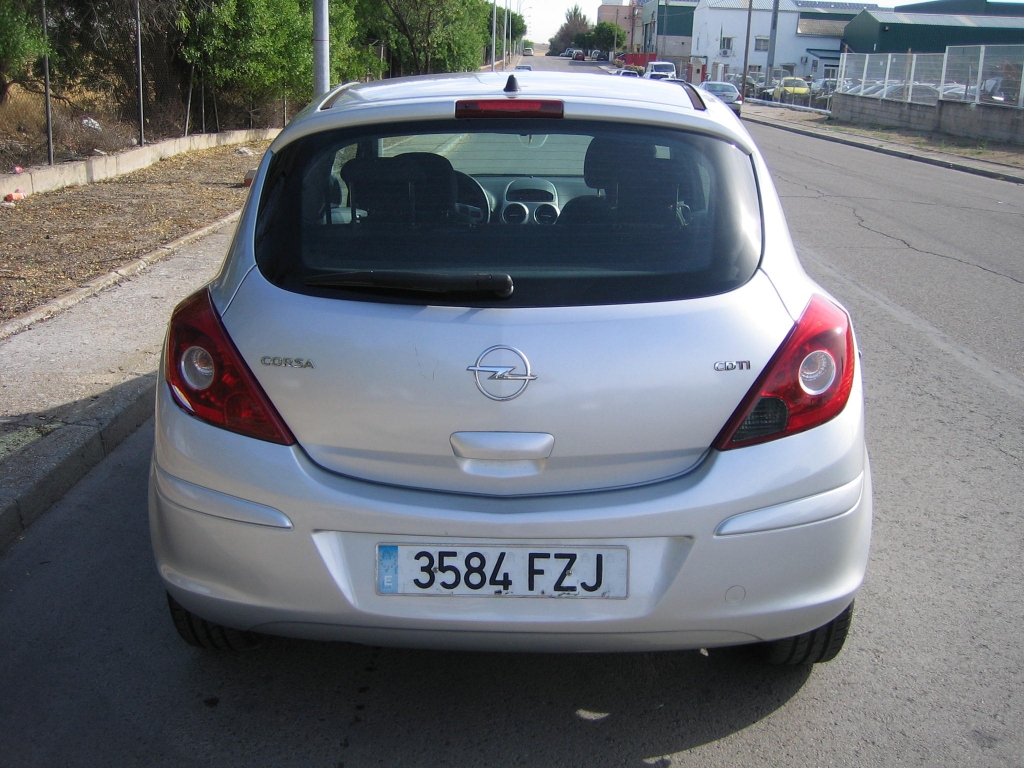VISTA TRASERA OPEL CORSA  1.3 CDTI 90CV