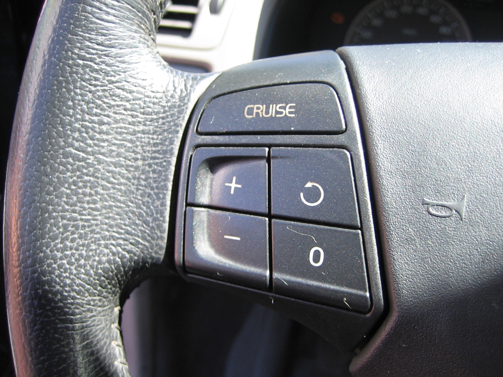 VISTA TEMPOMAT VOLVO V-50 2.0 D 136CV